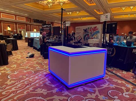 lv exhibit rentals